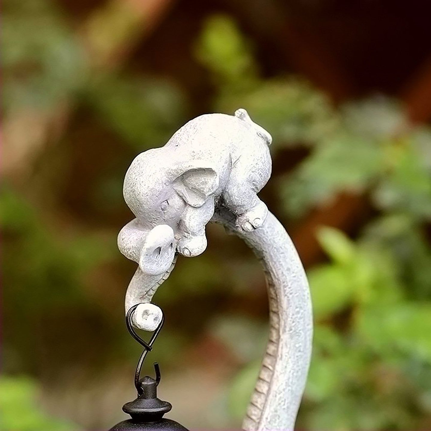 Solar Elephant Garden  Light