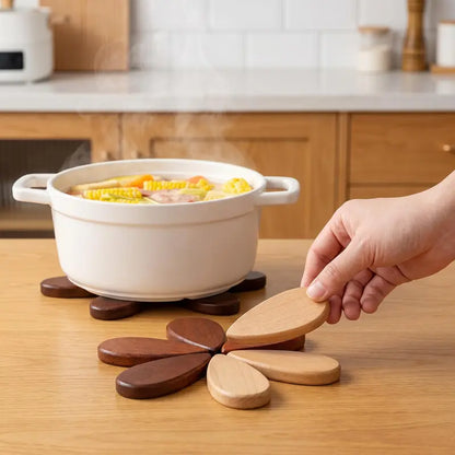🪵 Solid Wood Heat Resistant, Protect Table From Scalding - Tree Shaped Foldable Wooden Trivet🎄